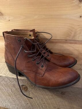 Carson Frye boots size 7.5